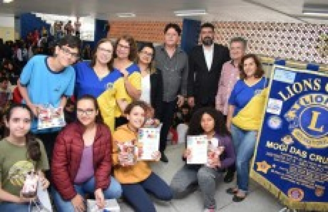 Seguindo a tradição, estudantes recebem premiações do Lions Club