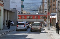 Só pedestres usarão passagem de nível