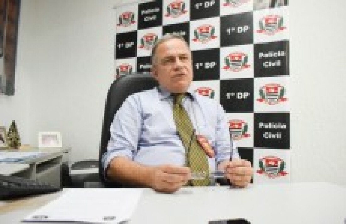 Homem é preso por atear fogo na companheira e no filho