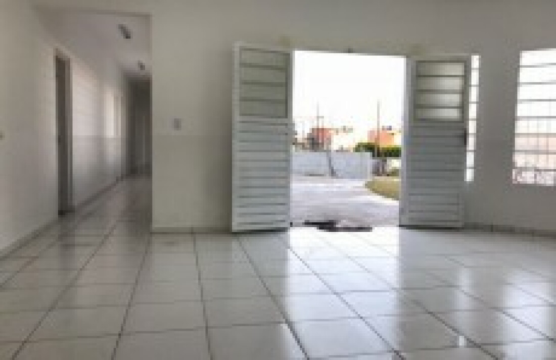 Ferraz deve concluir obra de escola ainda neste ano