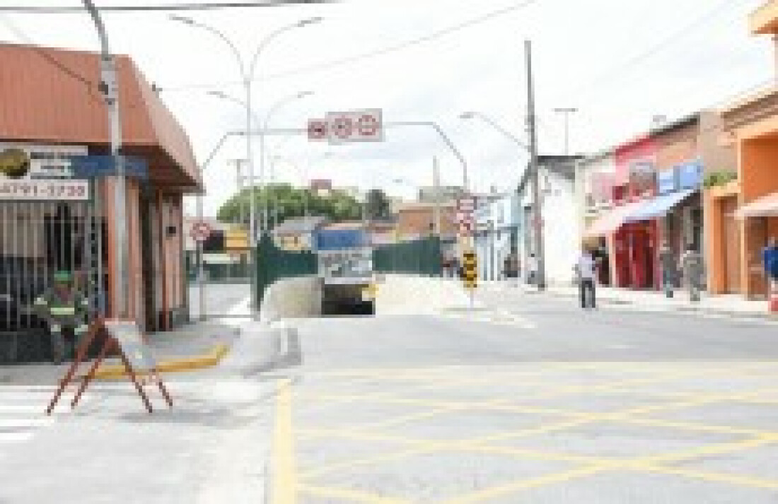 Novo túnel divide opiniões em primeiro dia útil de operação