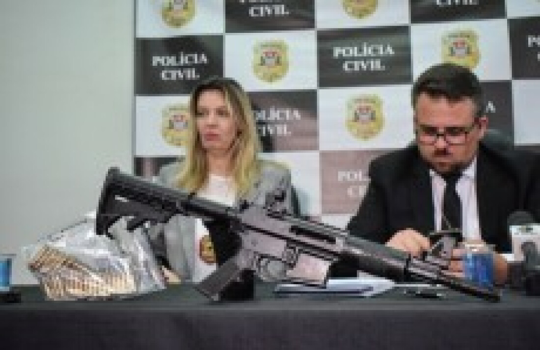 Polícia localiza fuzil em lava-rápido de Suzano