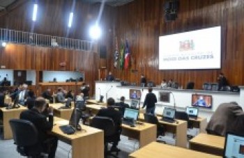 Vereadores pedem agilidade em exoneração de funcionário