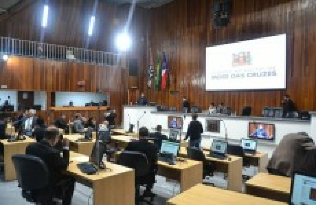 Vereadores pedem agilidade em exoneração de funcionário