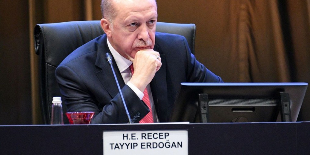 Erdogan declara estado de emergência em região atingida por terremoto