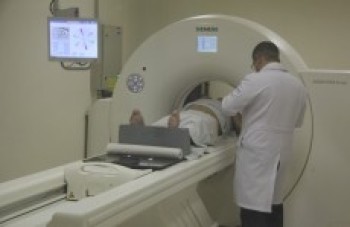 Lei prevê exame de câncer em 30 dias