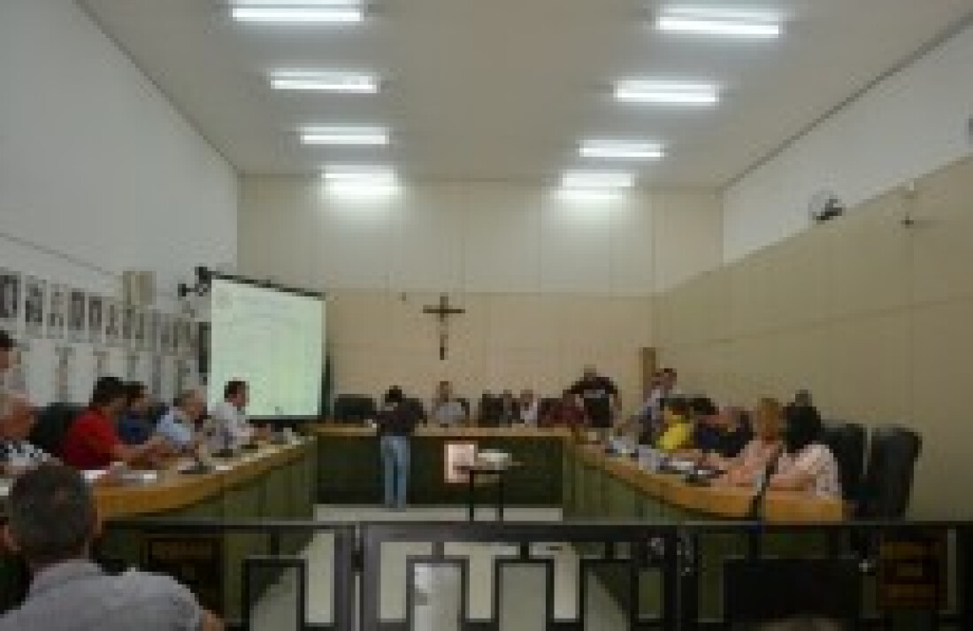 Vereadores têm R$ 3,5 milhões para apresentar em emendas