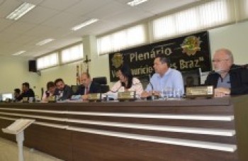 Vereadores exigem melhoria no transporte