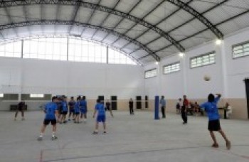 Vôlei masculino realiza seletiva