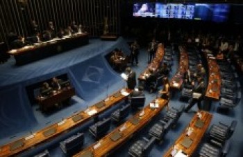 Texto-base da reforma é aprovado no Senado