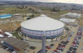 Max Feffer recebe feira de veículos até domingo