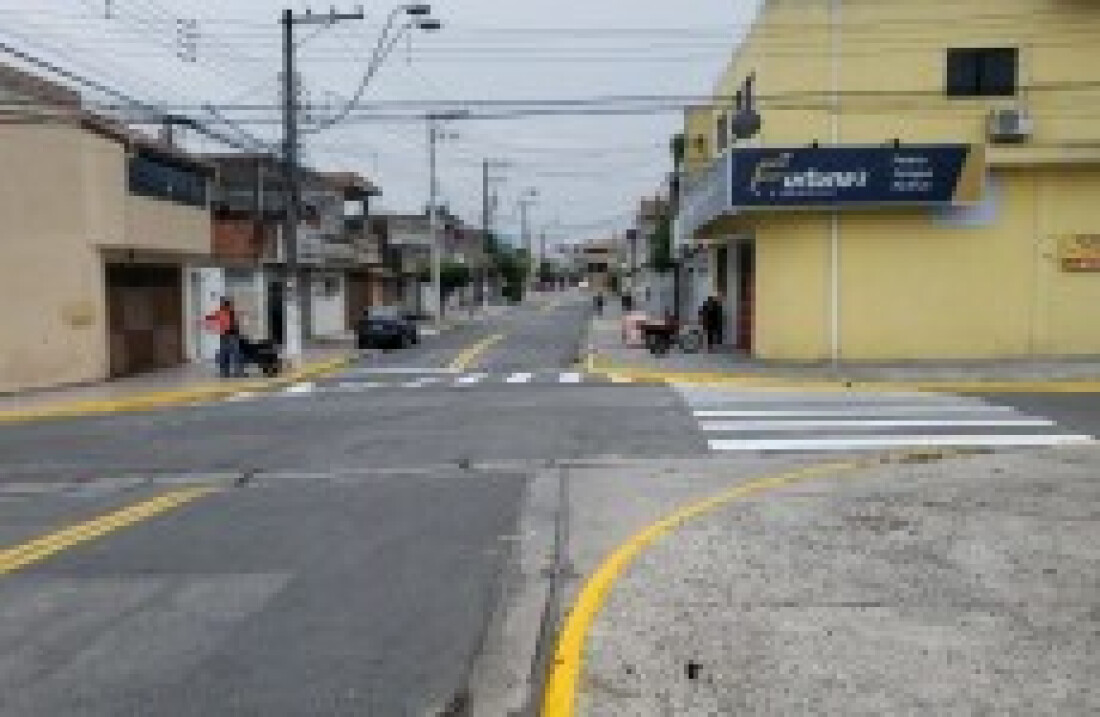 Poá revitaliza sinalização das ruas do Jd. Santa Helena