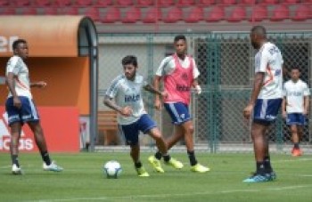 Tricolor tenta buscar vaga no G4 diante do Avaí no Morumbi
