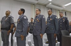 PMs recebem Medalha Legislativa de Mérito