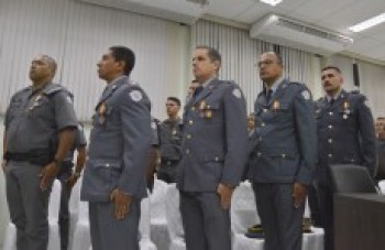 PMs recebem Medalha Legislativa de Mérito