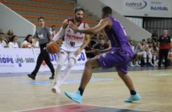 Mogi/Helbor perde em jogo disputado