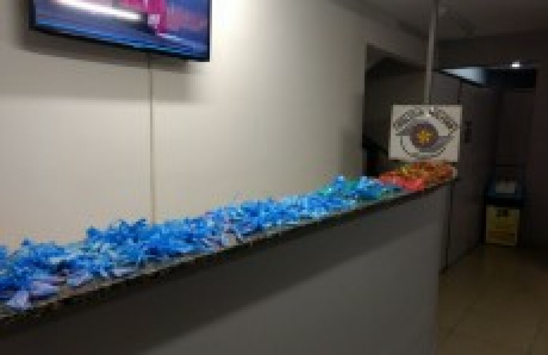 Polícia encontra um quilo de drogas com casal