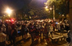 Mais de mil pessoas protestam contra administração poaense