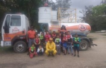 Crianças participam do projeto Defesa Civil Mirim