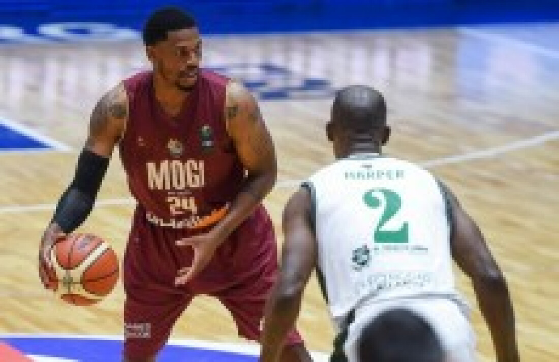 Mogi/Helbor estreia com vitória na semi