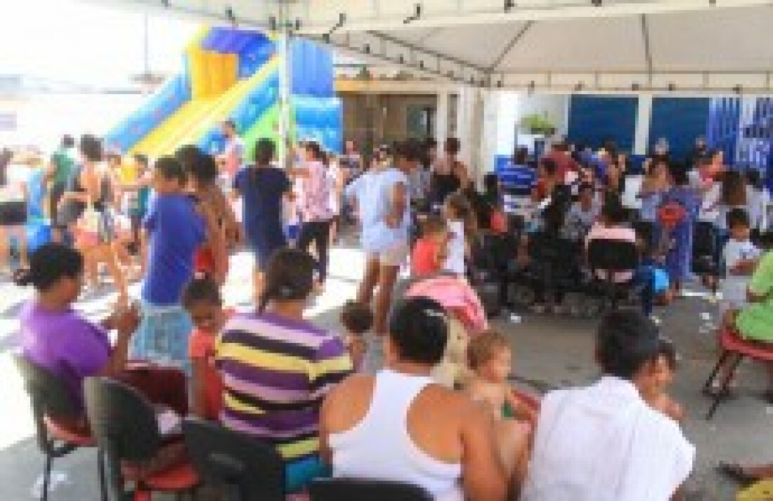 Crianças aproveitam o dia em evento realizado pelo Cras