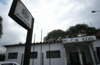 Um morre em troca de tiros com a PM