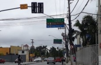 Abertura de passagem deve desafogar trânsito na região