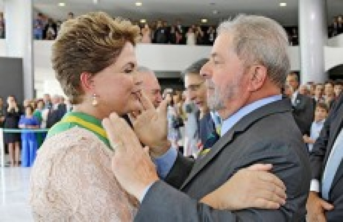 CPI sugere indiciamento de Lula, Dilma e mais 71