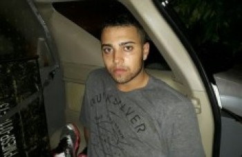 Dupla é presa após roubar automóveis