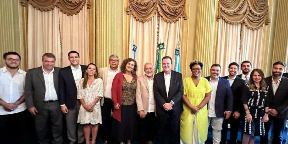 Prefeito do Rio dá posse a novos secretários e dirigentes municipais