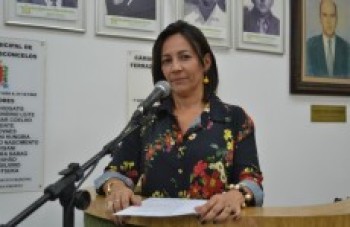 Vereadora Rose denunciafalta de limpeza em CEU