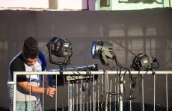 Cursos de iluminação cênica e fotografia ocorrem neste mês