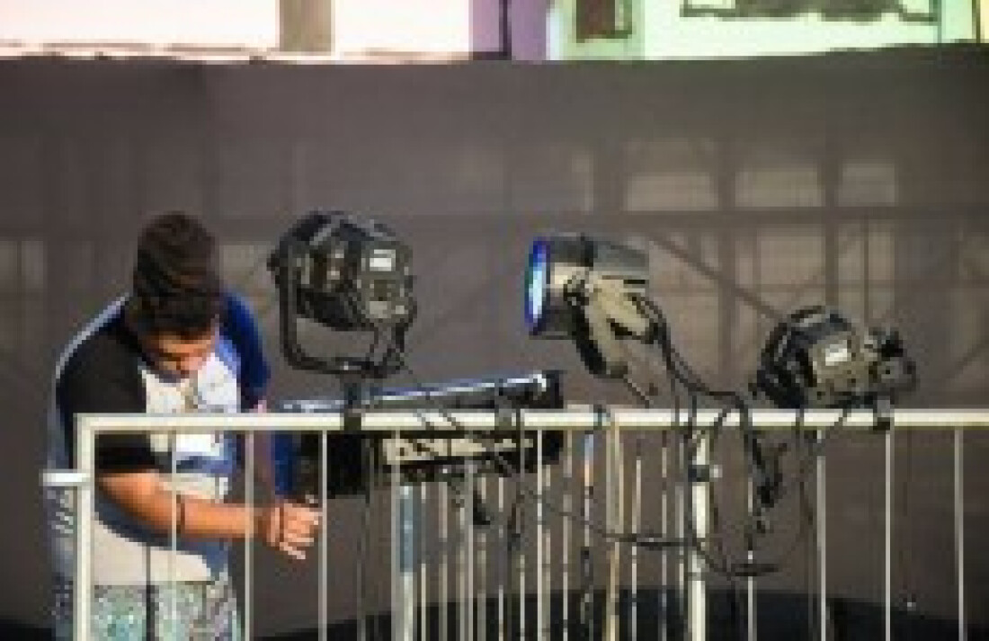 Cursos de iluminação cênica e fotografia ocorrem neste mês