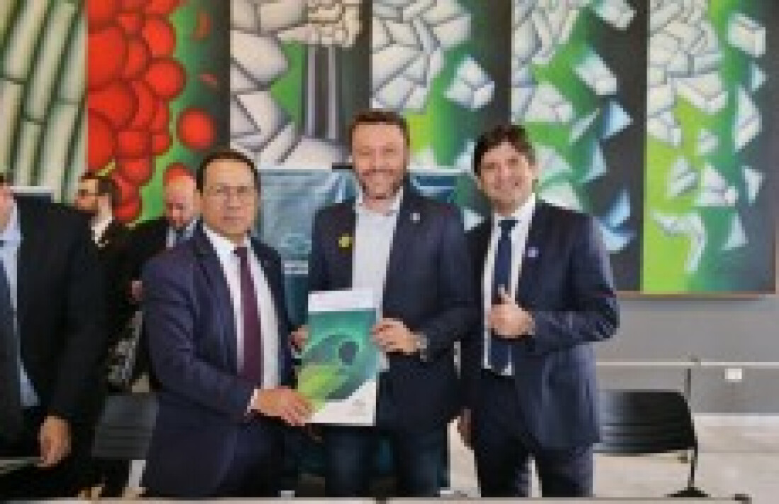 Contrato libera verba para compra de duas máquinas