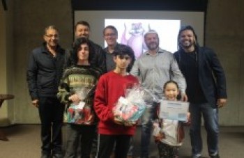 Concurso escolhe o pássaro tiê-sangue como mascote