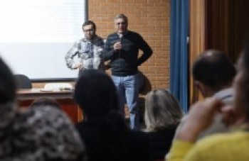 Suzano sedia Fórum Regional em Saúde do Trabalhador