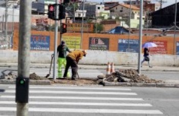 Prefeitura de Itaquá realiza manutenção
