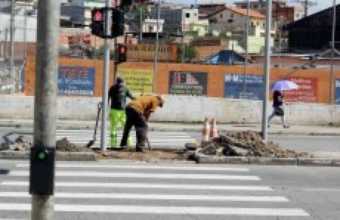Prefeitura de Itaquá realiza manutenção