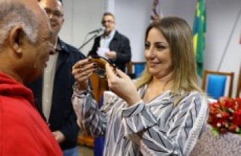 Saspe inicia entrega de óculos do 'Boa Visão'