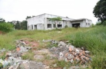 População aguarda pelas quatro UBSs em Itaquá