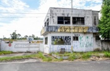 Área que abrigará base da guarda passa por limpeza