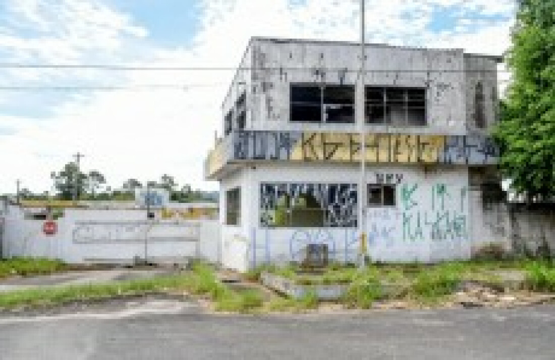 Área que abrigará base da guarda passa por limpeza