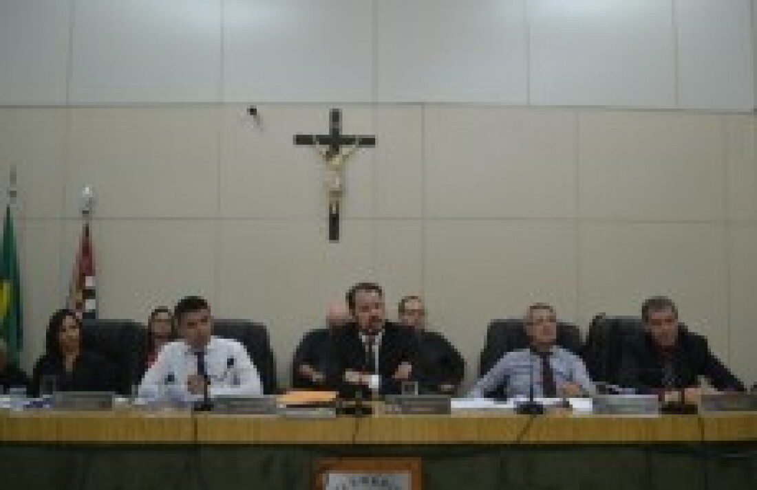 Câmara aprova criação de 117 cargos