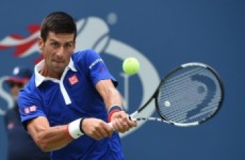Feijão é derrotado com facilidade por Djokovic