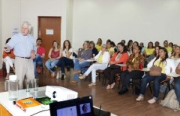 Cidade capacita servidores com foco no combate ao suicídio