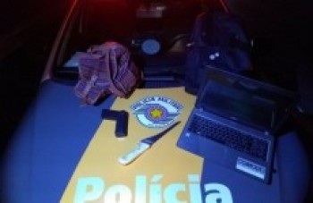 Suspeitos são pegos em furto no feriado