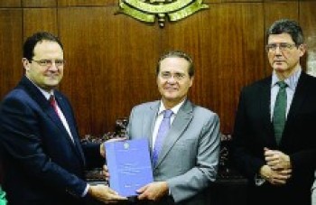 Governo elabora Orçamento com R$ 30 bilhões de déficit