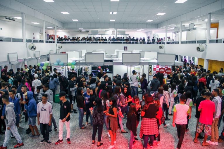 Grupo Se Ligue promove '5ª Feira do Estudante'