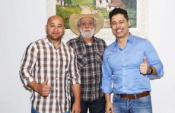 Deputado Alvino se encontra com prefeito