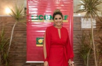 "Simplesmente Mulheres"Retratos Femininos em traços